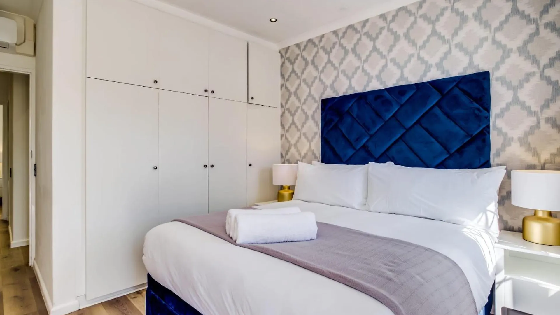 Apartment De Waterkant Townhouse With Pool Access 116 Dwp Cape Town