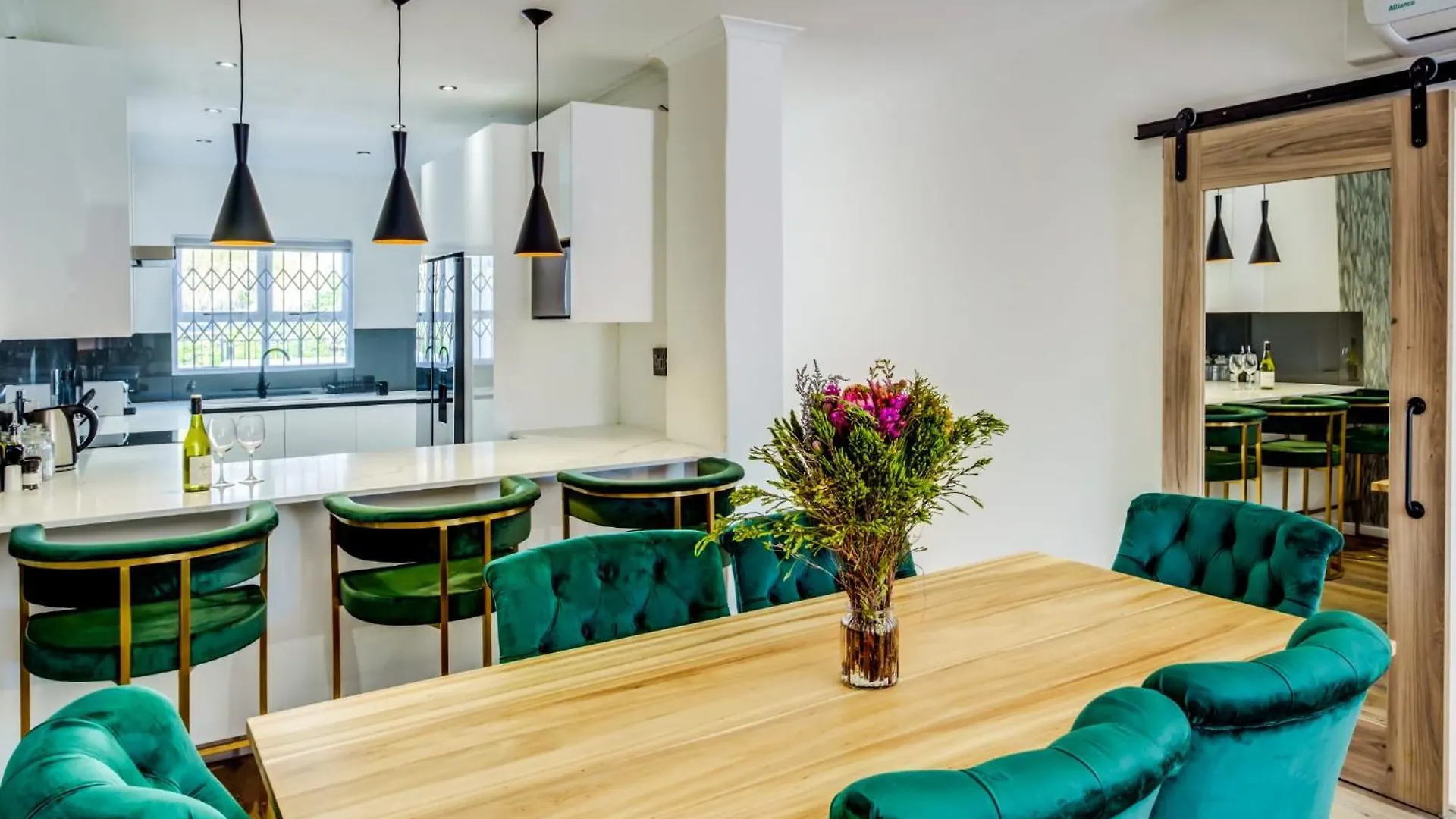Apartment De Waterkant Townhouse With Pool Access 116 Dwp Cape Town South Africa